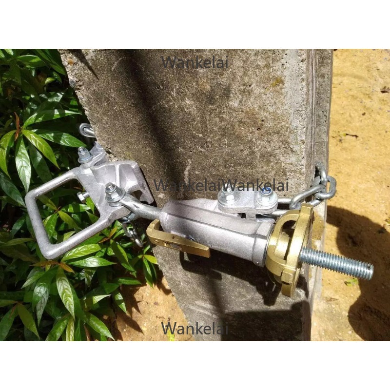 Compact Cluster Bar for Pole M - đánh giá và giá Outdoor Lighting Ground Fixtures